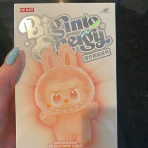 *LOYALTY* Pop Mart Big Into Energy Vinyl Pendant
